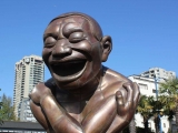скульптура Laughing men